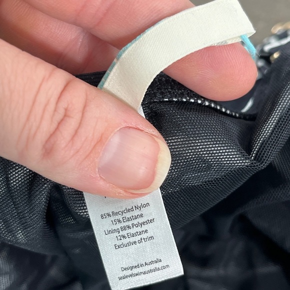 NWOT Sea Level Cross Front Striped One Piece - Picture 10 of 14